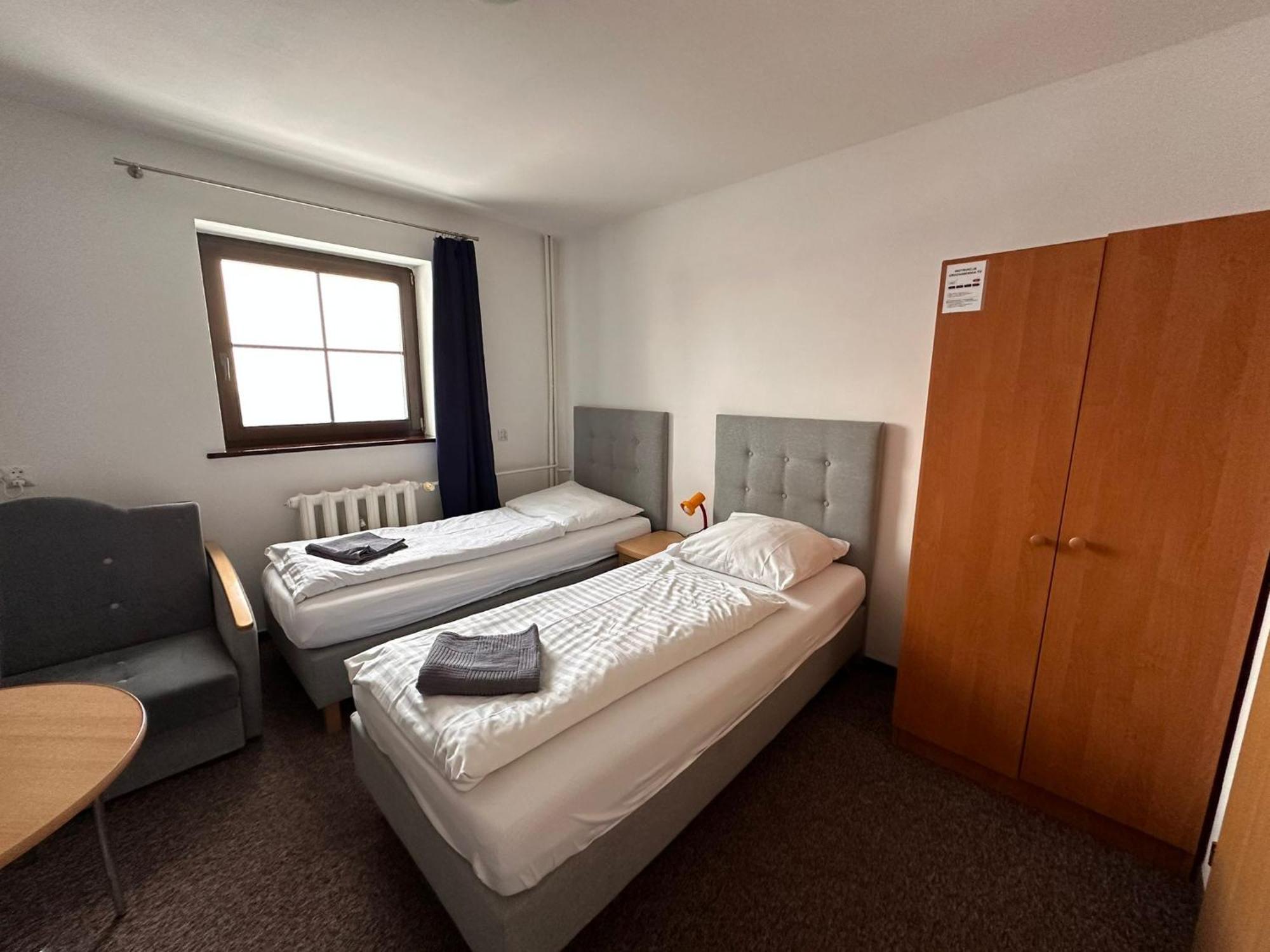 Straszny Dwor Hotel Duszniki Zdroj Room photo